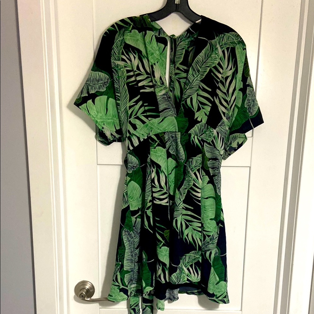Tropical Black Green Leaf Print Flutter Sleeve Open Back Dress SZ LARGE